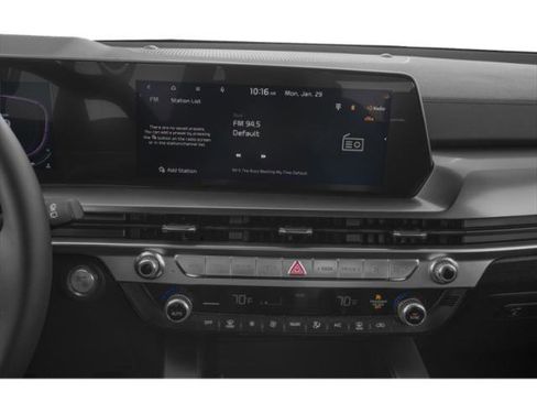 Used 2024 Kia Telluride LX image 13