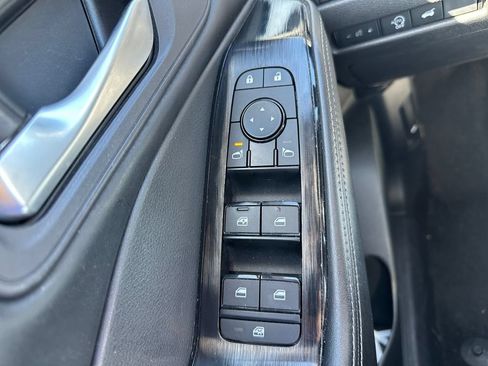 Used 2024 Nissan Rogue SV AWD/4WD image 20