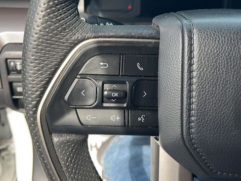 Used 2025 Toyota Tacoma SR5 w/ SR5 Upgrade Package image 11