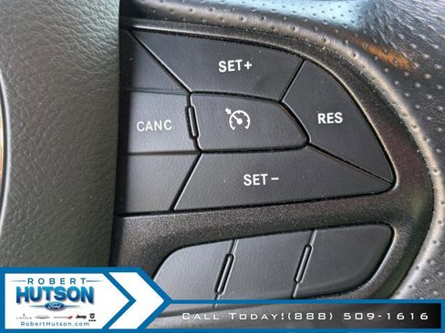 Used 2023 Dodge Challenger SXT w/ Blacktop Package image 17