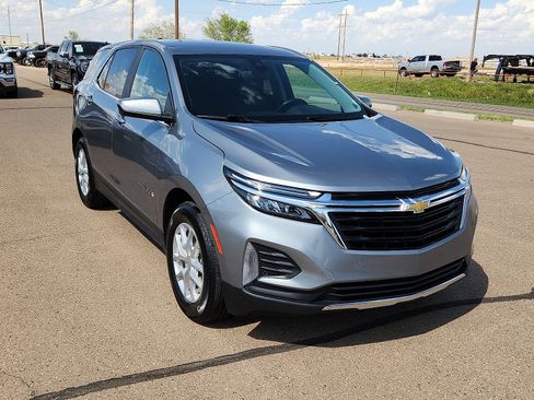 Used 2024 Chevrolet Equinox LT image 6