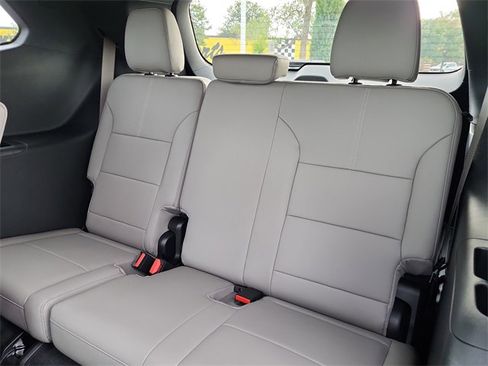 New 2026 GMC Acadia Elevation w/ Elevation Premium Package image 17