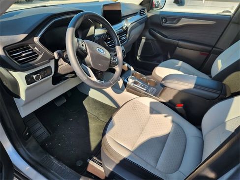 Used 2024 Ford Escape Active image 8