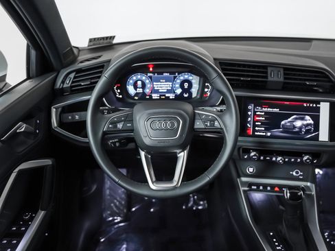 Certified 2024 Audi Q3 2.0T Premium w/ Convenience Package image 15