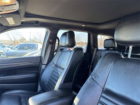 Used 2020 Jeep Grand Cherokee Limited X image 33