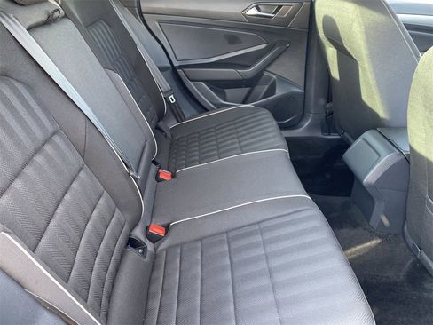 Certified 2024 Volkswagen Jetta Sport image 10