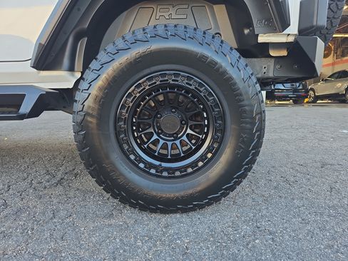 Used 2017 Jeep Wrangler Unlimited Sport w/ Quick Order Package 24S AWD/4WD image 31
