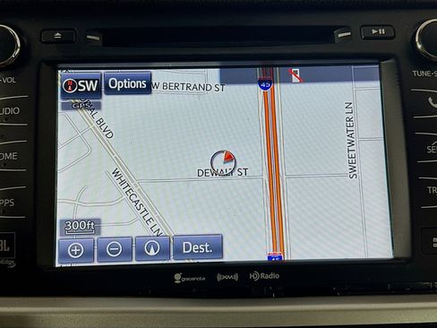 Used 2017 Toyota Highlander Limited Platinum image 22