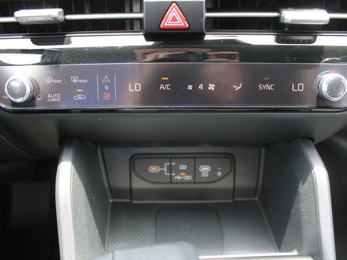 New 2026 Kia Sportage EX FWD image 38