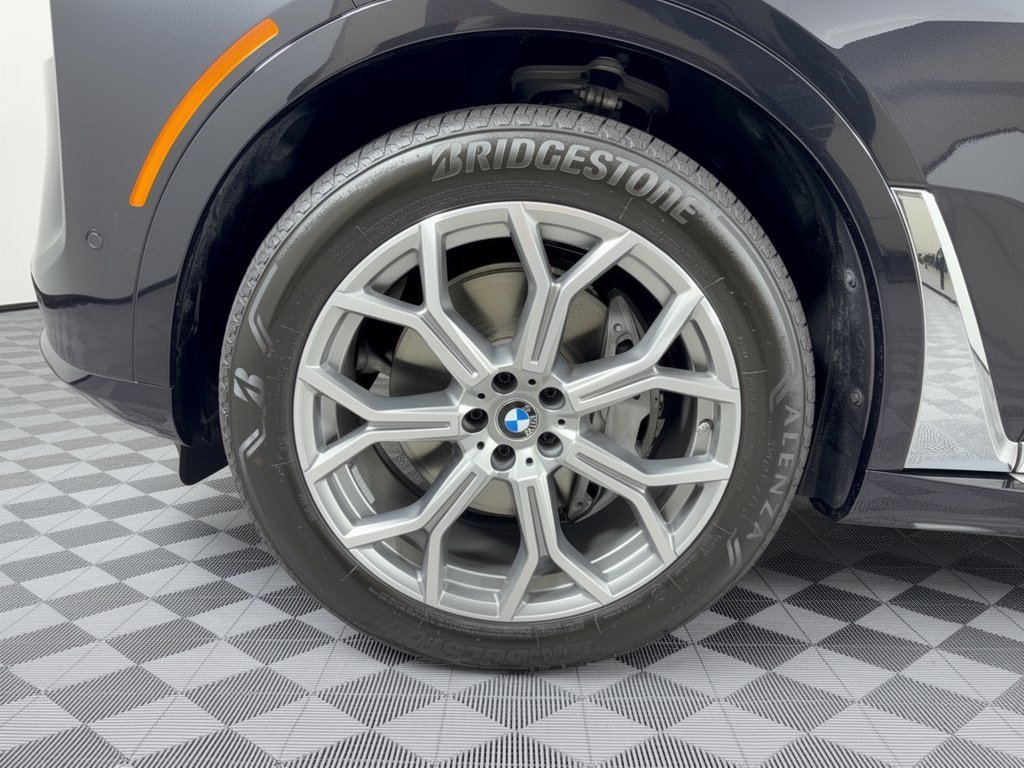 Certified 2026 BMW X7 xDrive40i AWD/4WD image 13