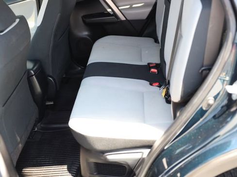 Used 2017 Toyota RAV4 XLE w/ All Weather Liner Package AWD/4WD image 38