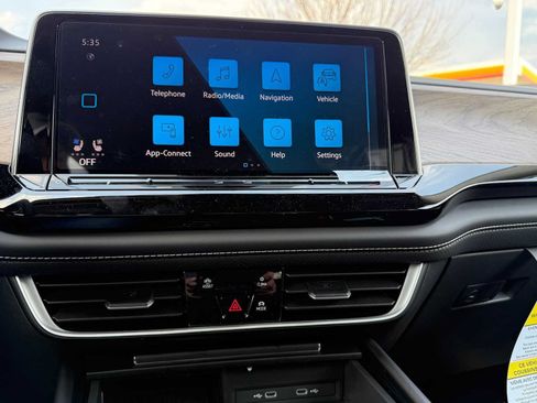 New 2026 Volkswagen Atlas SE AWD/4WD image 10