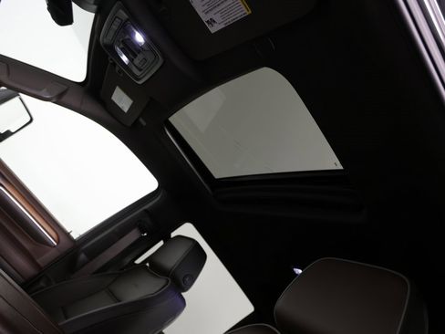 Certified 2025 GMC Sierra 3500 Denali w/ Denali Reserve Package image 14