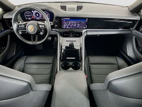 Used 2025 Porsche Panamera RWD image 13