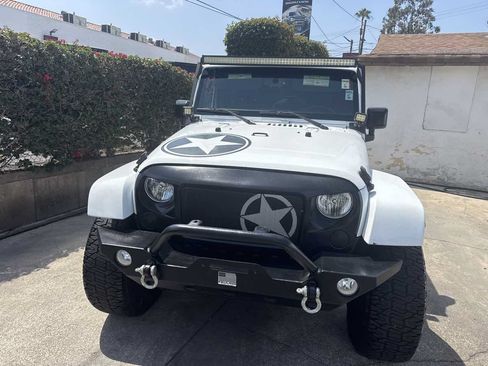 Used 2016 Jeep Wrangler Unlimited Sport AWD/4WD image 2