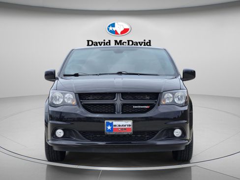 Used 2020 Dodge Grand Caravan SE FWD image 8