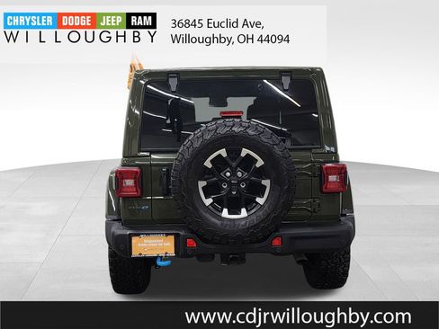 Used 2024 Jeep Wrangler Unlimited Rubicon 4xe image 7