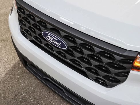 New 2026 Ford Maverick XL FWD image 8