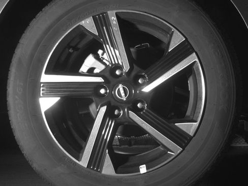 Used 2025 Nissan Sentra SV FWD image 15