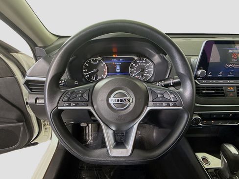 Used 2019 Nissan Altima 2.5 S FWD image 13