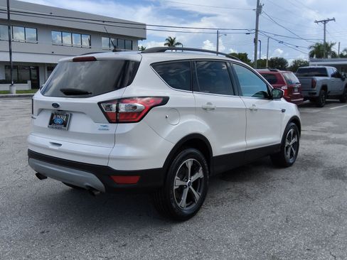 Used 2018 Ford Escape SEL FWD image 8