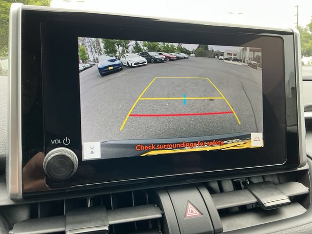 Used 2025 Toyota RAV4 XLE AWD/4WD image 16