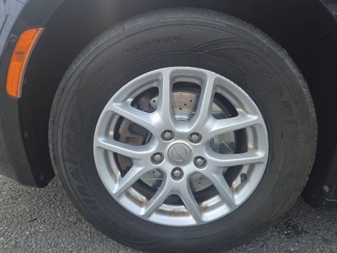 Used 2017 Chrysler Pacifica LX FWD image 13