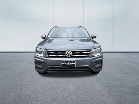 Used 2019 Volkswagen Tiguan SE w/ Panoramic Sunroof Package FWD image 3