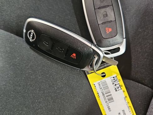 Certified 2025 Nissan Rogue S AWD/4WD image 29