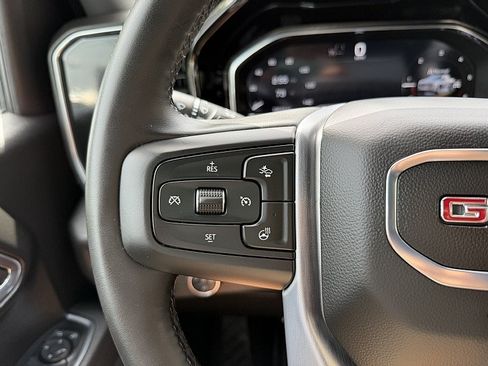 Used 2025 GMC Sierra 1500 Elevation AWD/4WD image 11