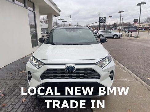 Used 2020 Toyota RAV4 XSE image 2