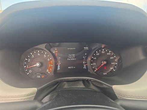 Used 2025 Jeep Compass Limited AWD/4WD image 16