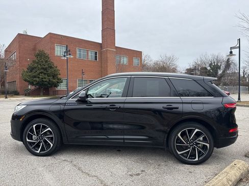 Used 2024 Lincoln Corsair Grand Touring w/ Equipment Group 302A image 6