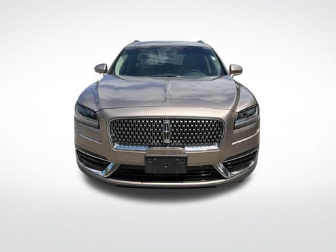 Used 2019 Lincoln Nautilus FWD image 3