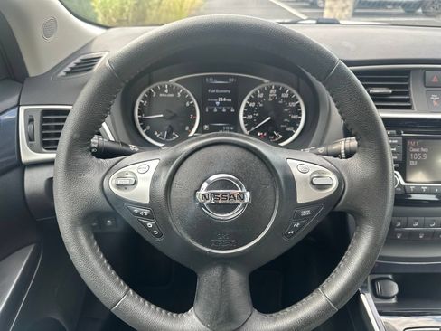 Used 2017 Nissan Sentra SR FWD image 12