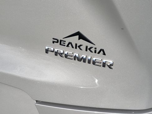 Used 2021 Chevrolet Blazer Premier w/ Driver Confidence II Package image 13