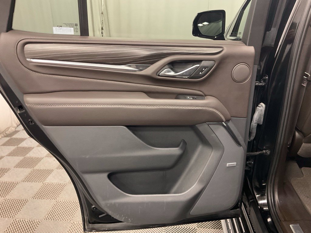 Used 2024 GMC Yukon Denali w/ Denali Reserve Package AWD/4WD image 32