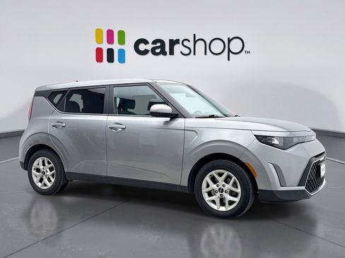 Used 2023 Kia Soul LX w/ Option Group 015 image 7