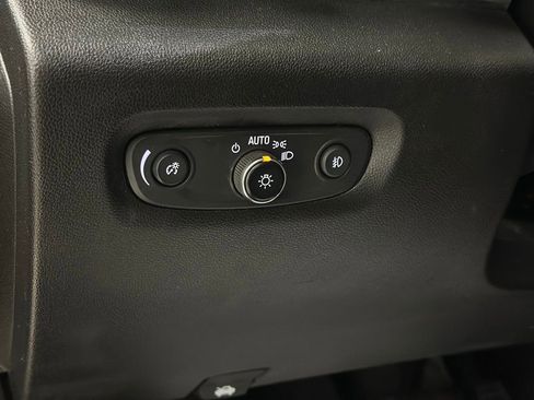 Used 2020 Chevrolet Traverse LT w/ LT Premium Package FWD image 19