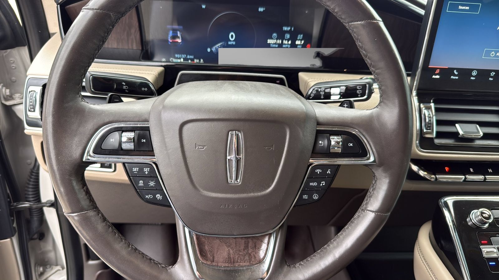 Used 2023 Lincoln Navigator L Reserve AWD/4WD image 14