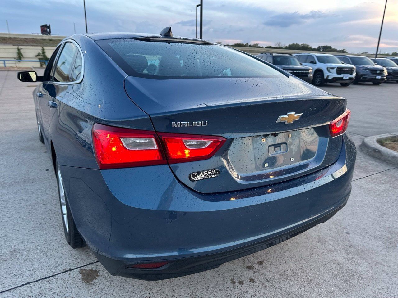 Used 2024 Chevrolet Malibu LS FWD image 9
