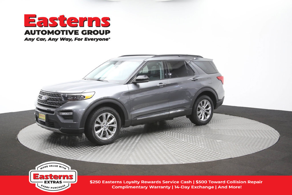 Used 2024 Ford Explorer XLT w/ Equipment Group 202A AWD/4WD image 60