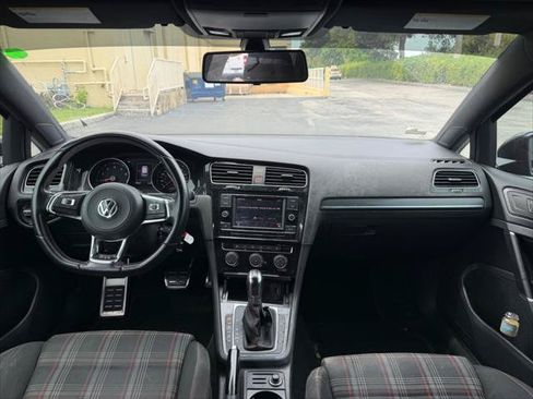 Used 2018 Volkswagen GTI S FWD image 19