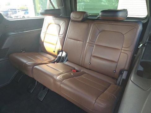 Certified 2023 Lincoln Navigator L Reserve AWD/4WD image 29