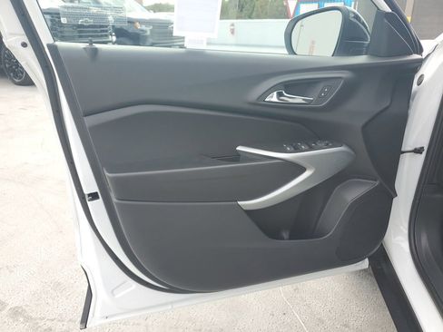 New 2026 Chevrolet Trax RS FWD image 21