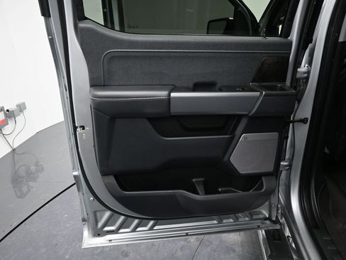 Used 2023 Ford F150 Lariat w/ Max Trailer Tow Package image 14