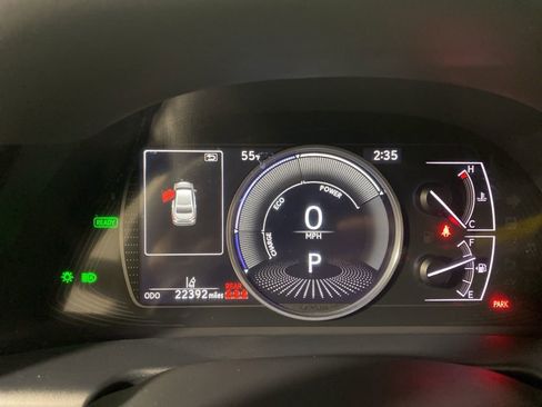 Certified 2025 Lexus ES 300h Ultra Luxury image 17