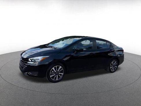 Used 2025 Nissan Versa SV FWD image 8