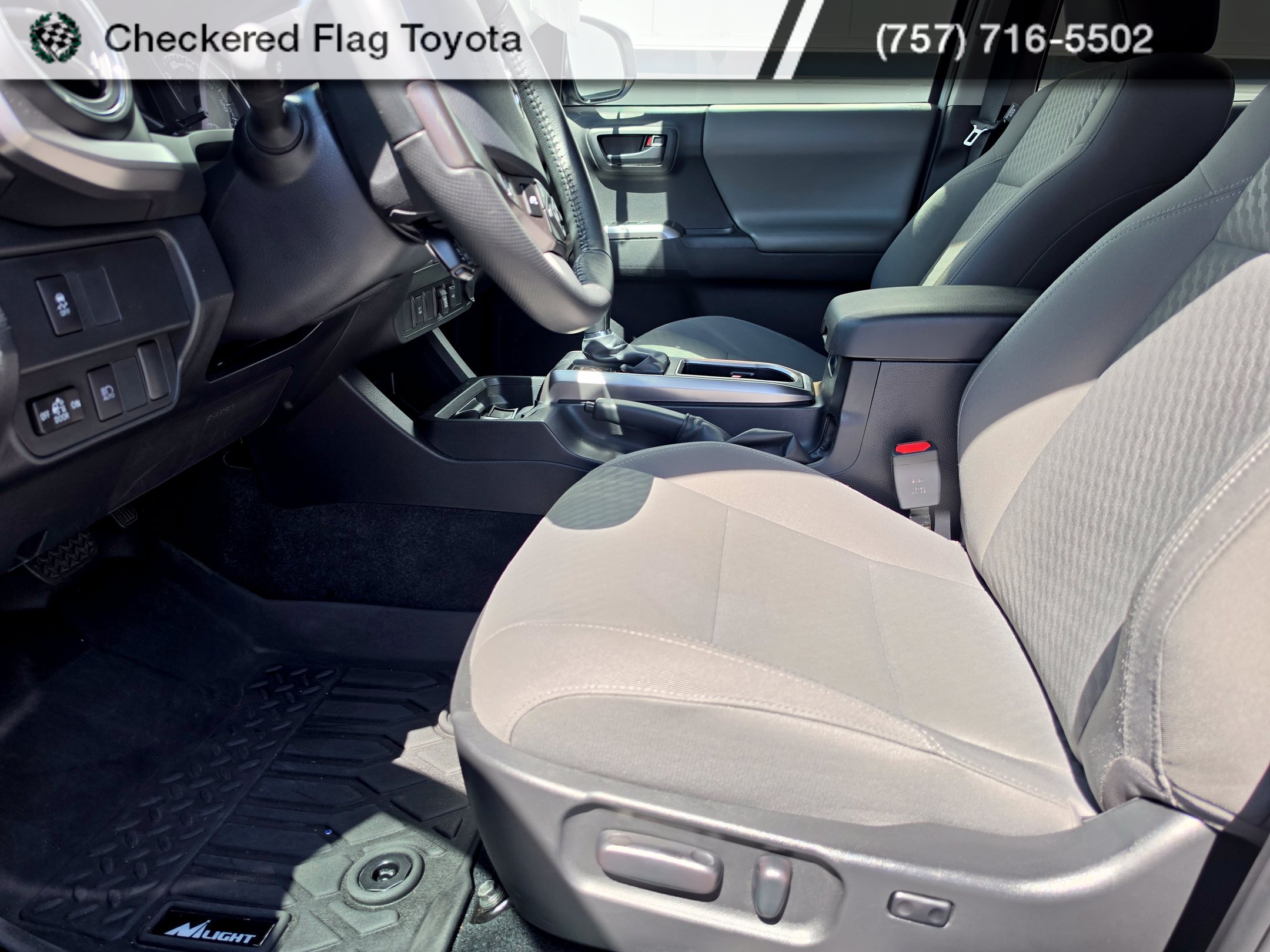 Used 2023 Toyota Tacoma SR5 RWD image 15