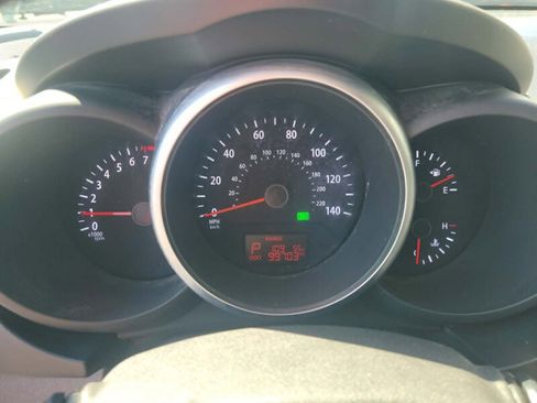 Used 2012 Kia Soul + w/ Audio Pkg FWD image 12